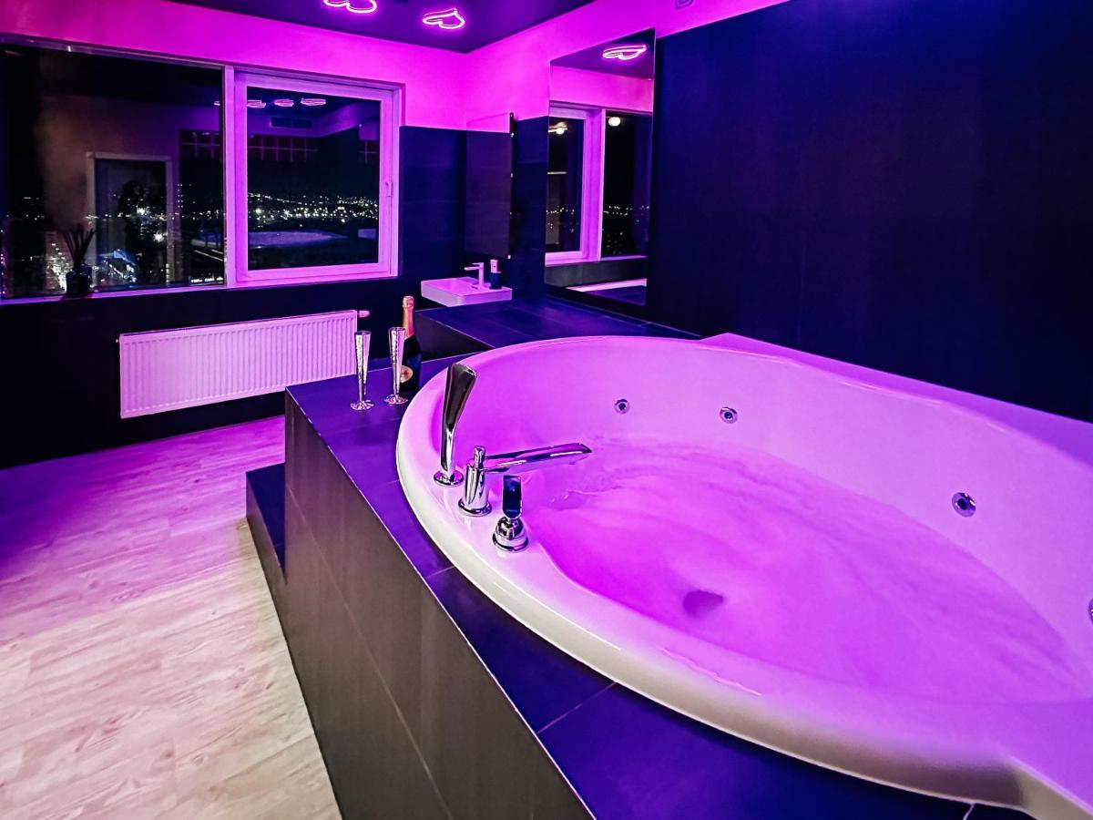Sky Deep Jacuzzi 30 Floor Apartamento Klaipėda Exterior foto
